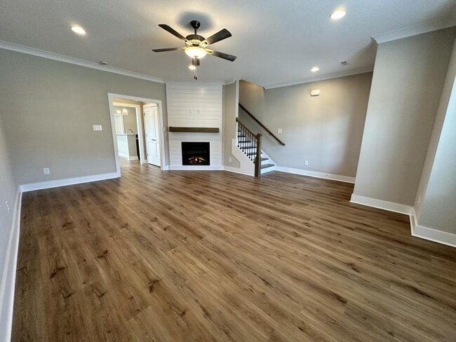 Building Photo - 7221 Sassafras Wy