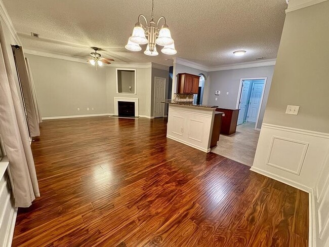 Building Photo - 322 Clover Brook Dr