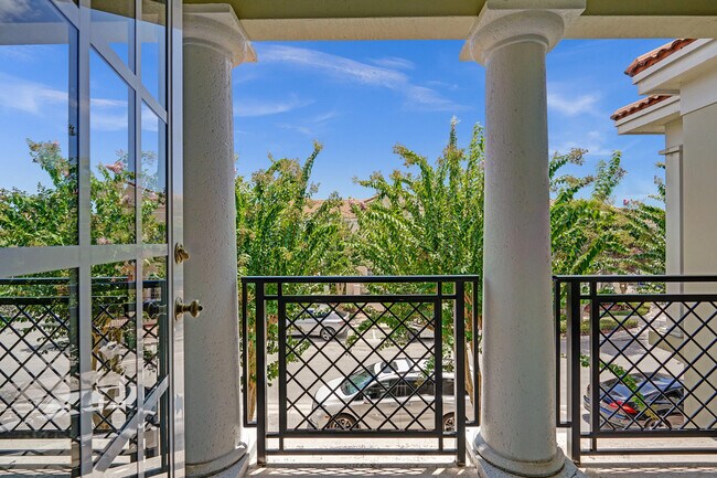 Building Photo - 8308 NW 9th Ave