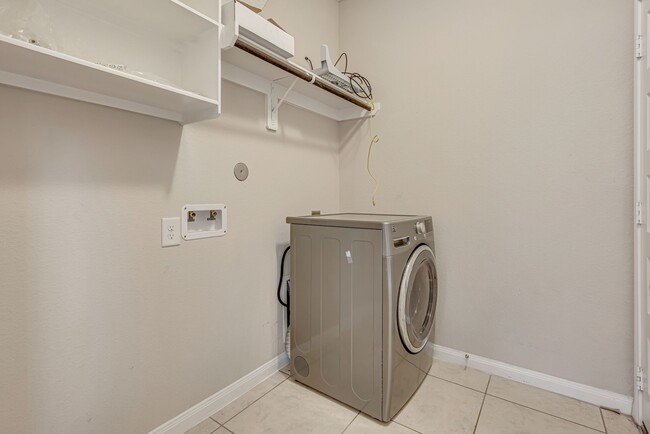 Building Photo - 17602 Stamford Oaks Dr