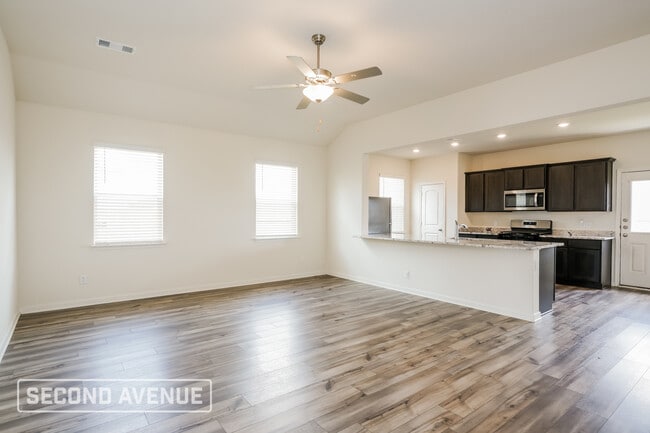 Building Photo - 507 Bennie Leonard St