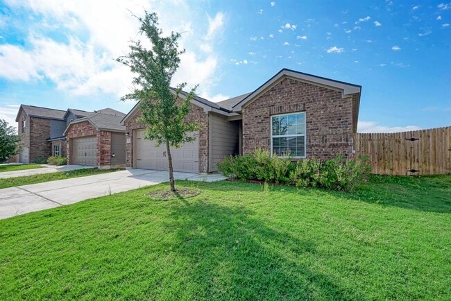 Building Photo - 132 Maywood Ln