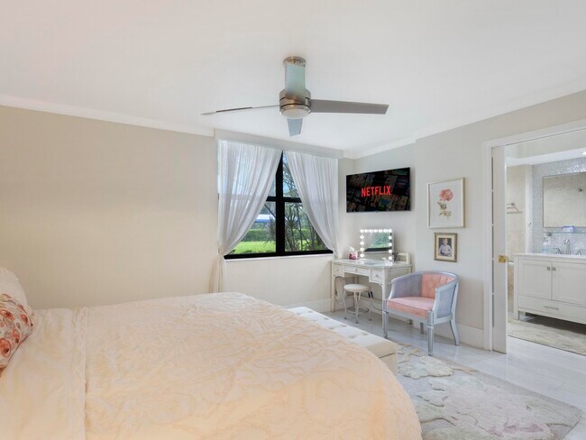 Building Photo - 955 Egret Cir