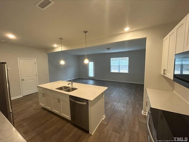 Building Photo - 29 Verona Dr