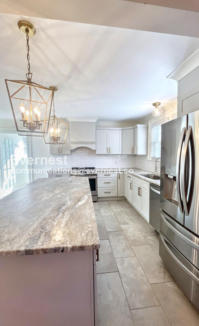 Building Photo - 1618 Hickory Valley Rd