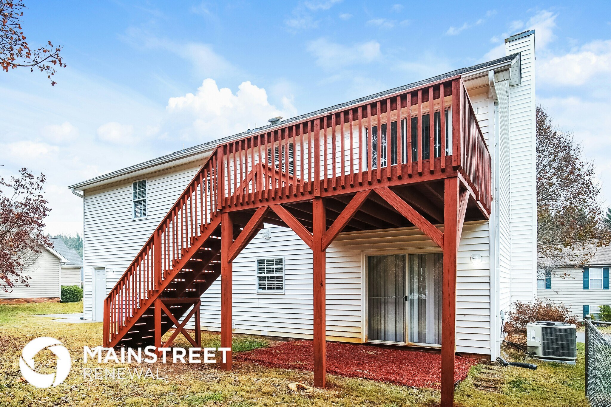 Building Photo - 440 Corbin St