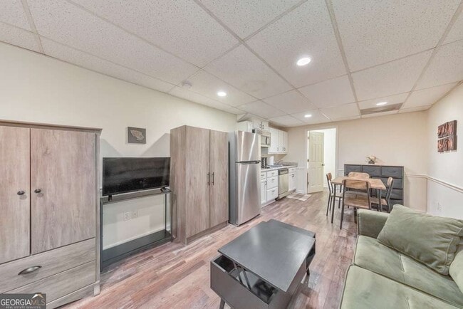 Building Photo - 1502 Rockcrest Way