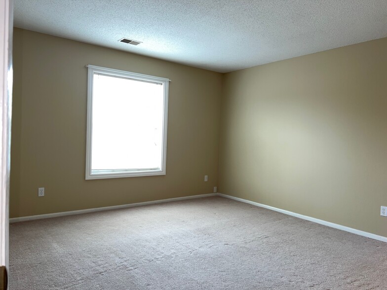 Building Photo - 5802 Ryewyck Dr