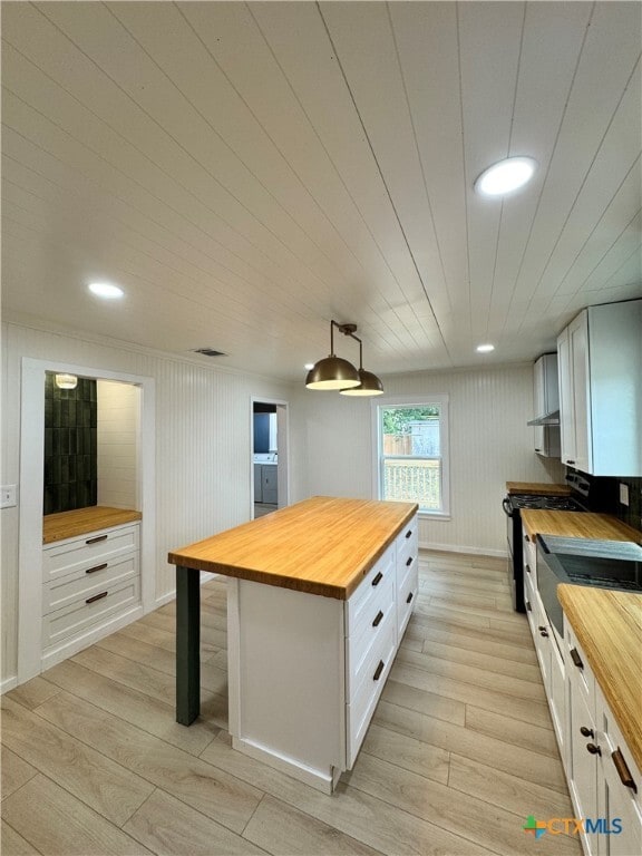 Building Photo - 223 NW Front St