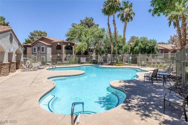 Building Photo - 2100 Jetty Rock Dr