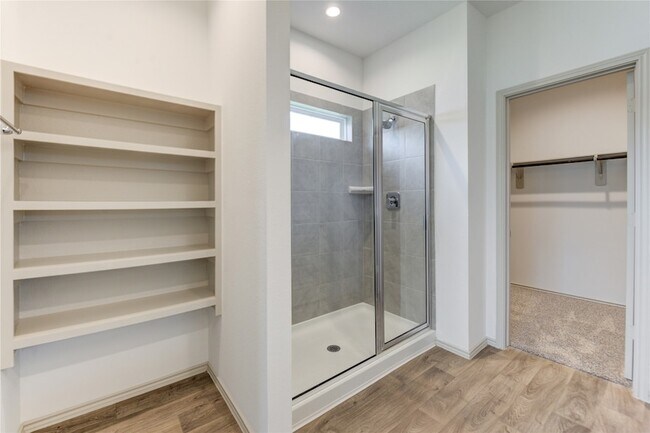 Building Photo - 7319 Sunset Crk Dr