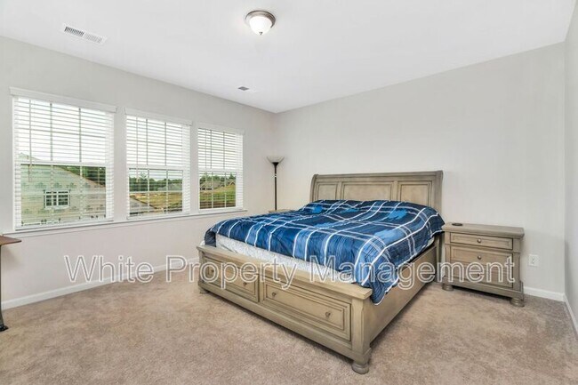 Building Photo - 15007 Arlington House Dr