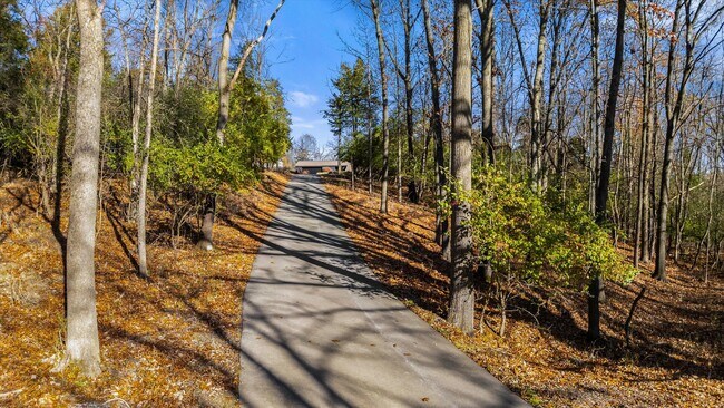 Building Photo - 3936 Holden Dr