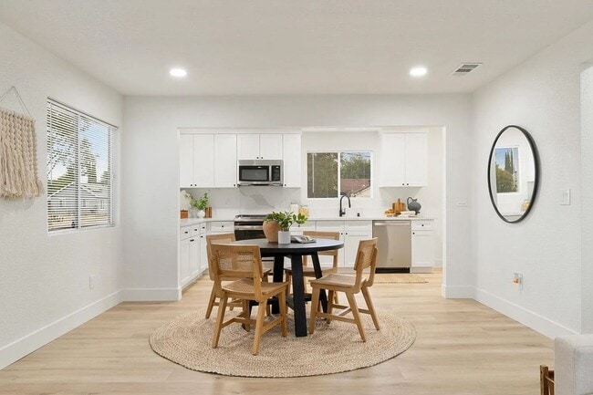 Building Photo - 5891 28th St