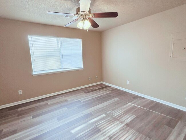 Building Photo - 115 Goodner Ln