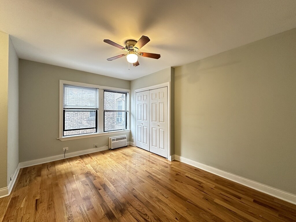 Building Photo - 840 W Wolfram St