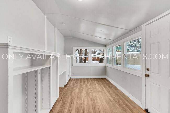 Building Photo - 3162 Adams Ave