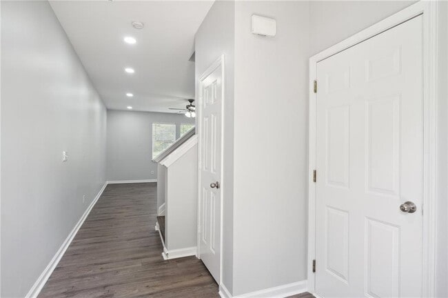 Building Photo - 373 Weatherstone Pl