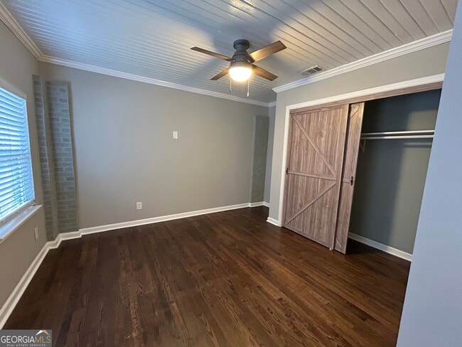 Building Photo - 3 Indianola Dr