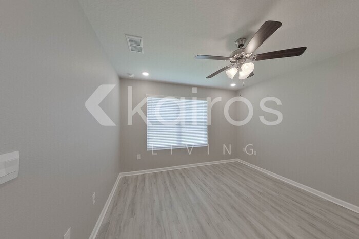 Building Photo - 416 Monarch Ln