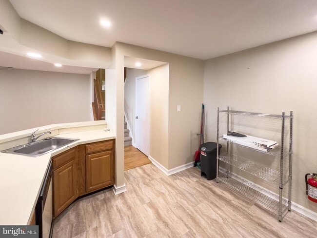 Building Photo - 806 Wharton Rd