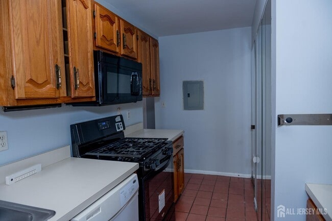 Building Photo - 2162 Ash Ct