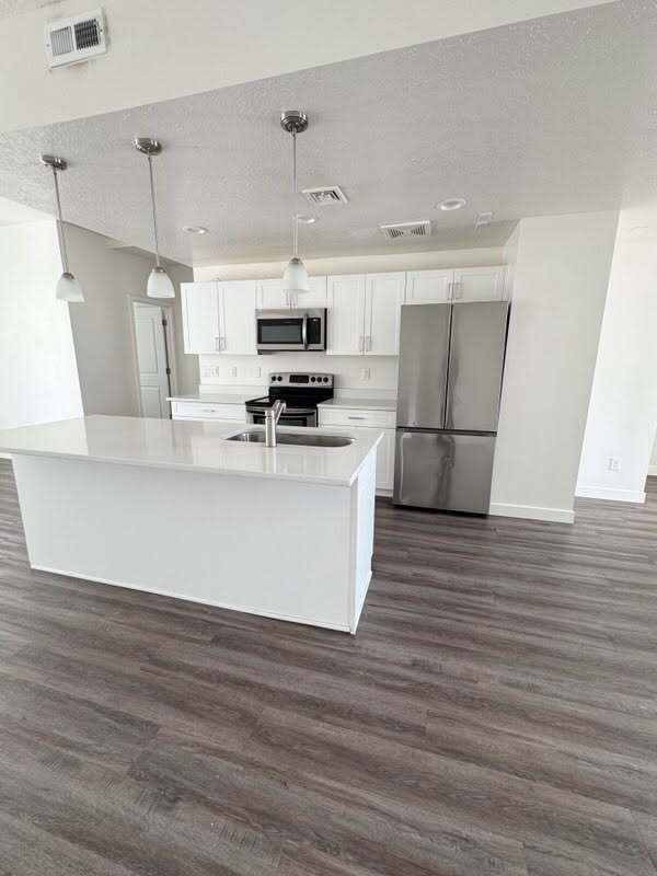Building Photo - 1685 S 245 W