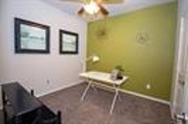 Building Photo - This adorable rental home holds all your favorite features for modern living in the up-and-coming...
