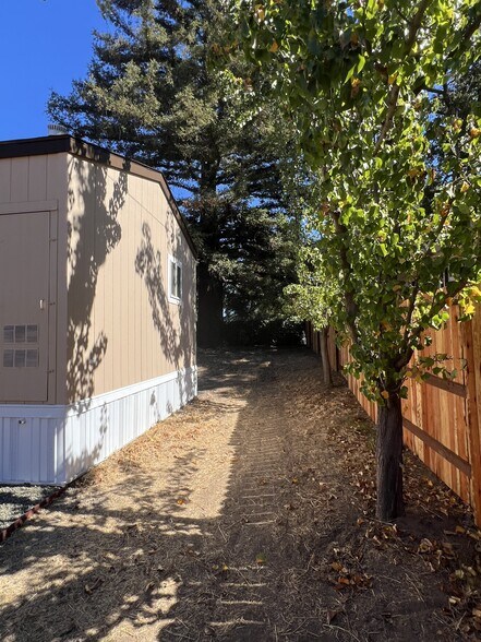 Building Photo - 8183 Wachtel Way