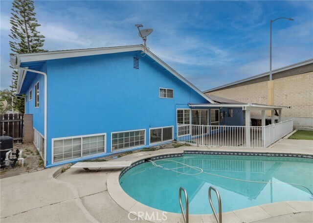 Building Photo - 1208 N Earl Cir