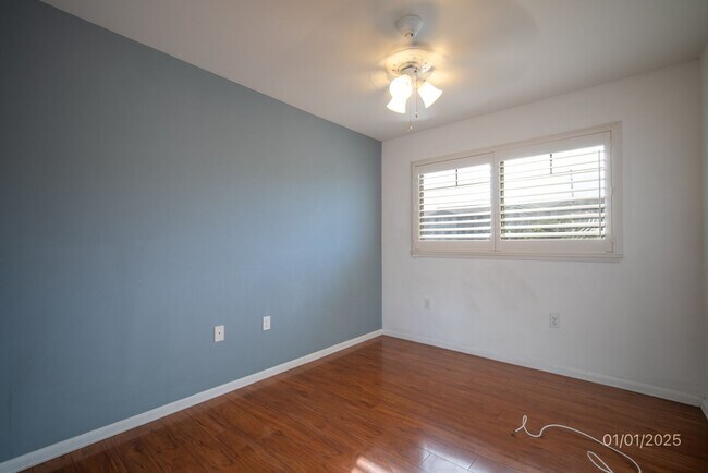 Building Photo - CONVENIENTLY LOCATED 2BR/1BA TOWNHOME IN KEALAKAI @ KAPOLEI (Pets Negotiable)
