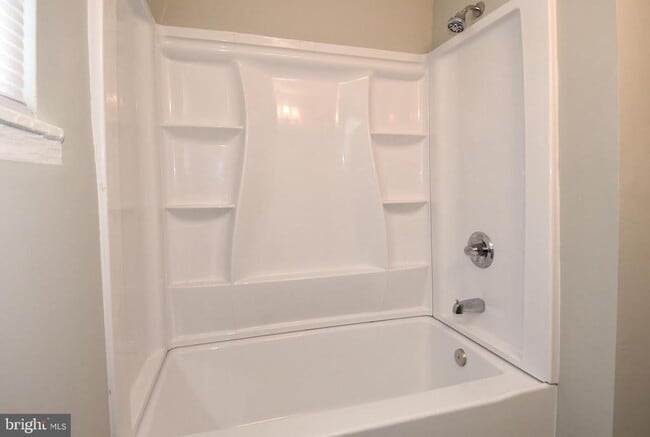 Building Photo - 8208 Bellefonte Ln