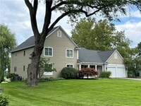 Building Photo - 92 N Country Club Dr