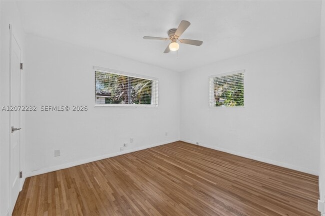 Building Photo - 12140 NE Miami Pl