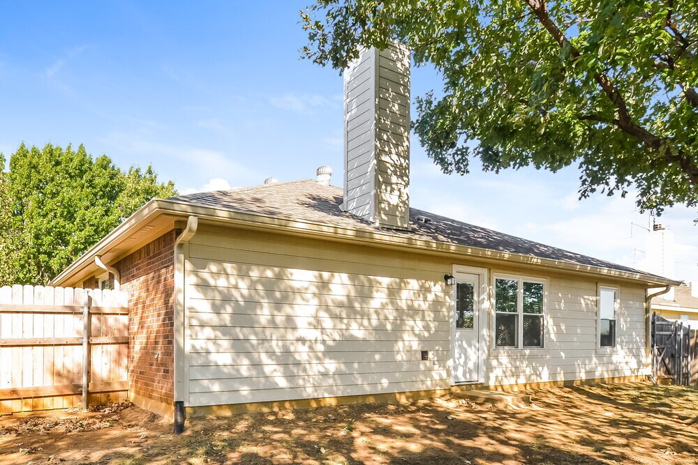 Building Photo - 3720 Allison Dr