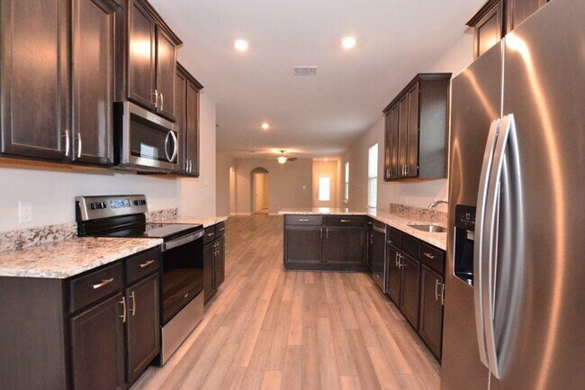 Building Photo - 146 Star Spangled Dr