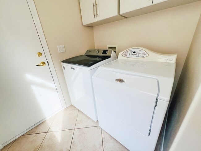 Building Photo - TOWNHOME - CORNVILLE - 55+ COMMUNITY INTHE VILLAS AT VERDE SANTA FE