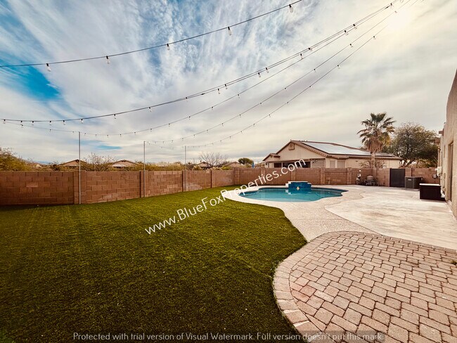 Building Photo - 7910 W Little Eagle Ct