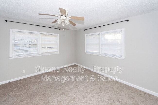 Building Photo - 1520 N Avalon Cir