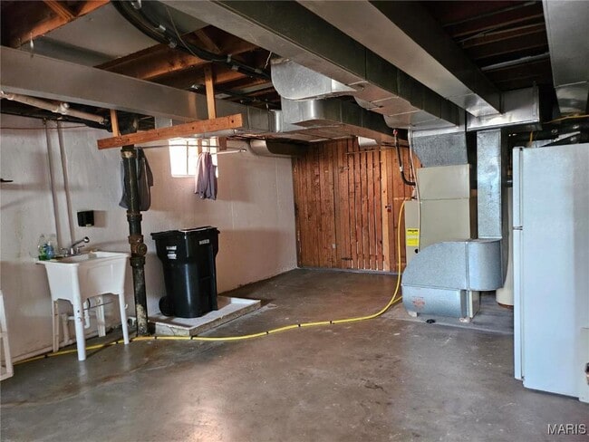 Building Photo - 5315 Jamieson Ave