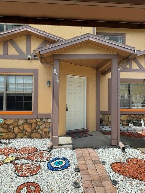 Building Photo - 8559 Pilgrim Ct