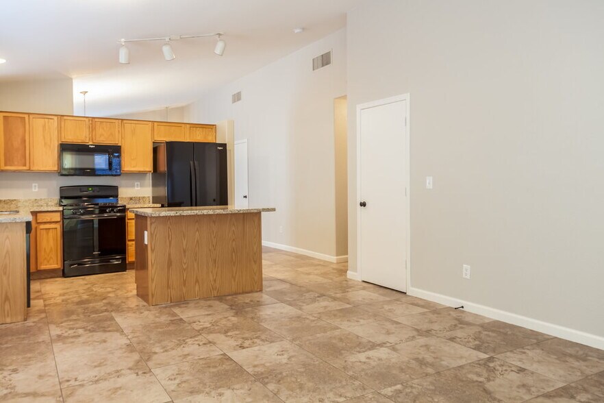 Building Photo - 6333 Winter Valley Ct