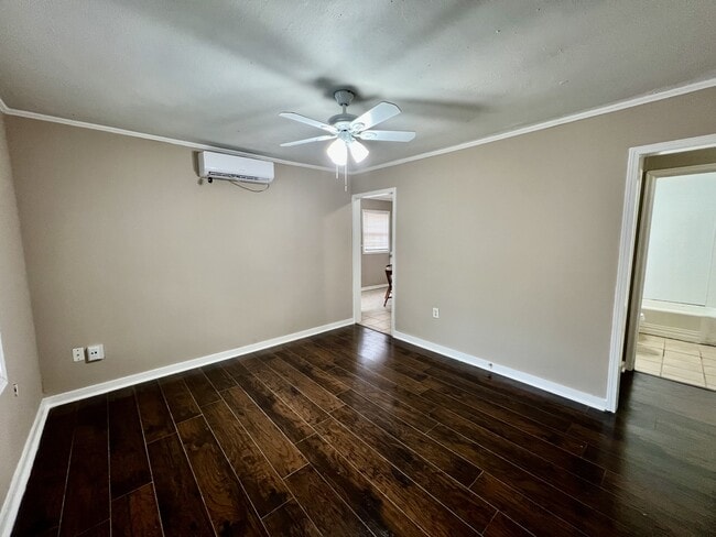 Building Photo - 5152 Enterprise St