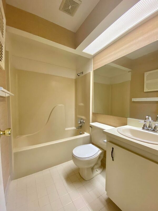 Building Photo - 3928 Spoonbill Ct