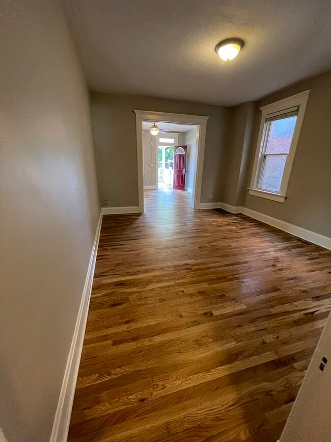 Living room - 400 Chittenden Ave