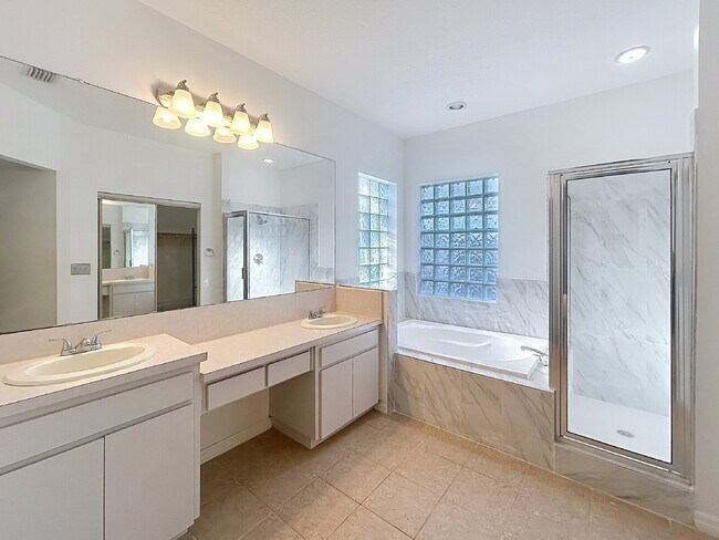 Building Photo - 9122 Rockrose Dr