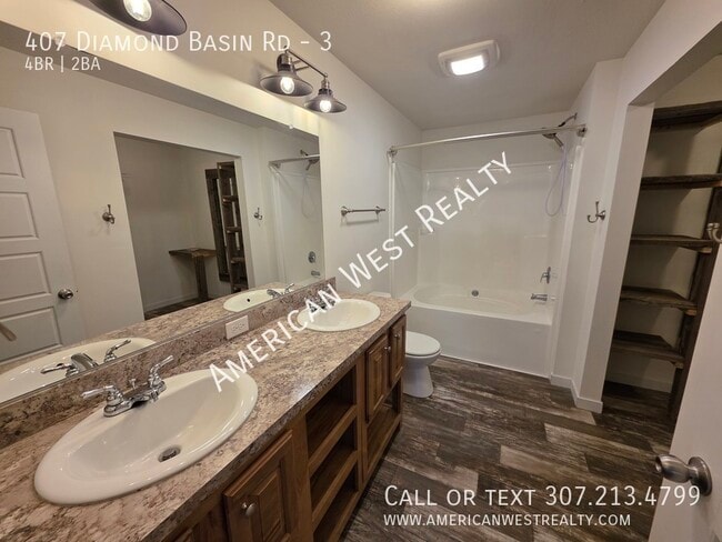 Building Photo - 407 Diamond Basin Rd