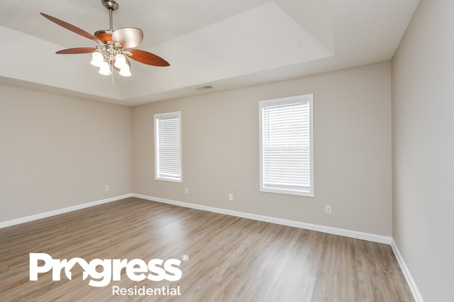 Building Photo - 2540 Tolliver Dr