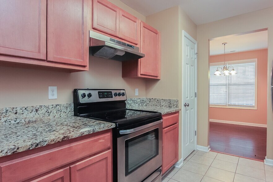 Building Photo - 2515 Dearborn Dr