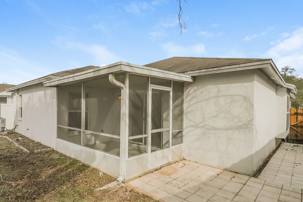 Building Photo - 411 Sand Ridge Dr
